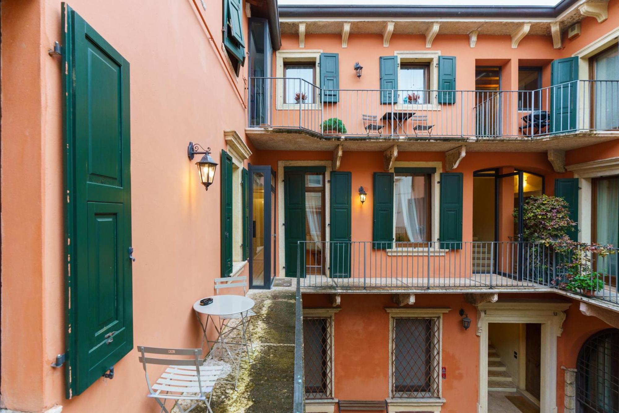 Domus Verona - Elegante Residenza Satiro Quarto foto